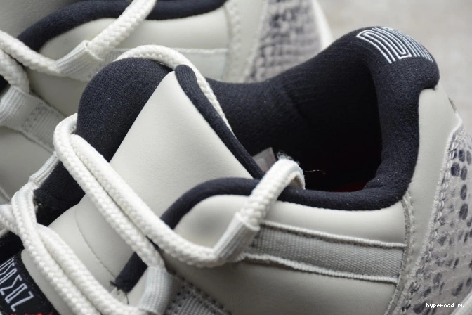 Light Low Bone 11 SE CD6846-002 Air Snake Jordan 1212